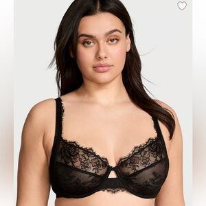 Size 44C Victoria's Secret Very Sexy Black Lace Bra